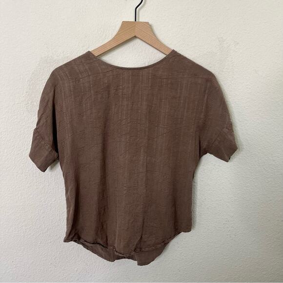 Vetta Textured Button Blouse Womens Tan Shirt Size XS - Picture 4 of 7